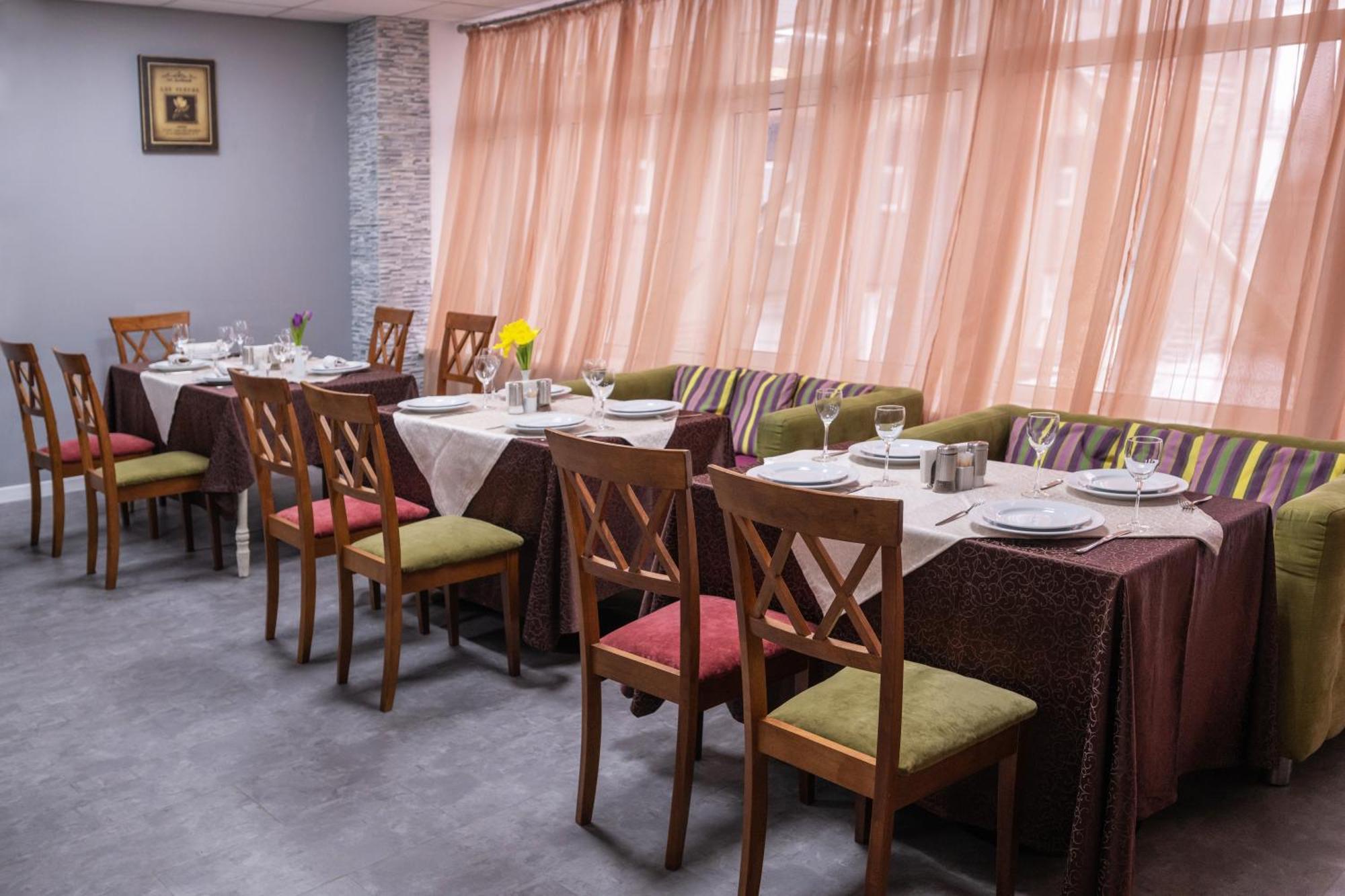 Hotel Express Корпус 2 Kiev Esterno foto