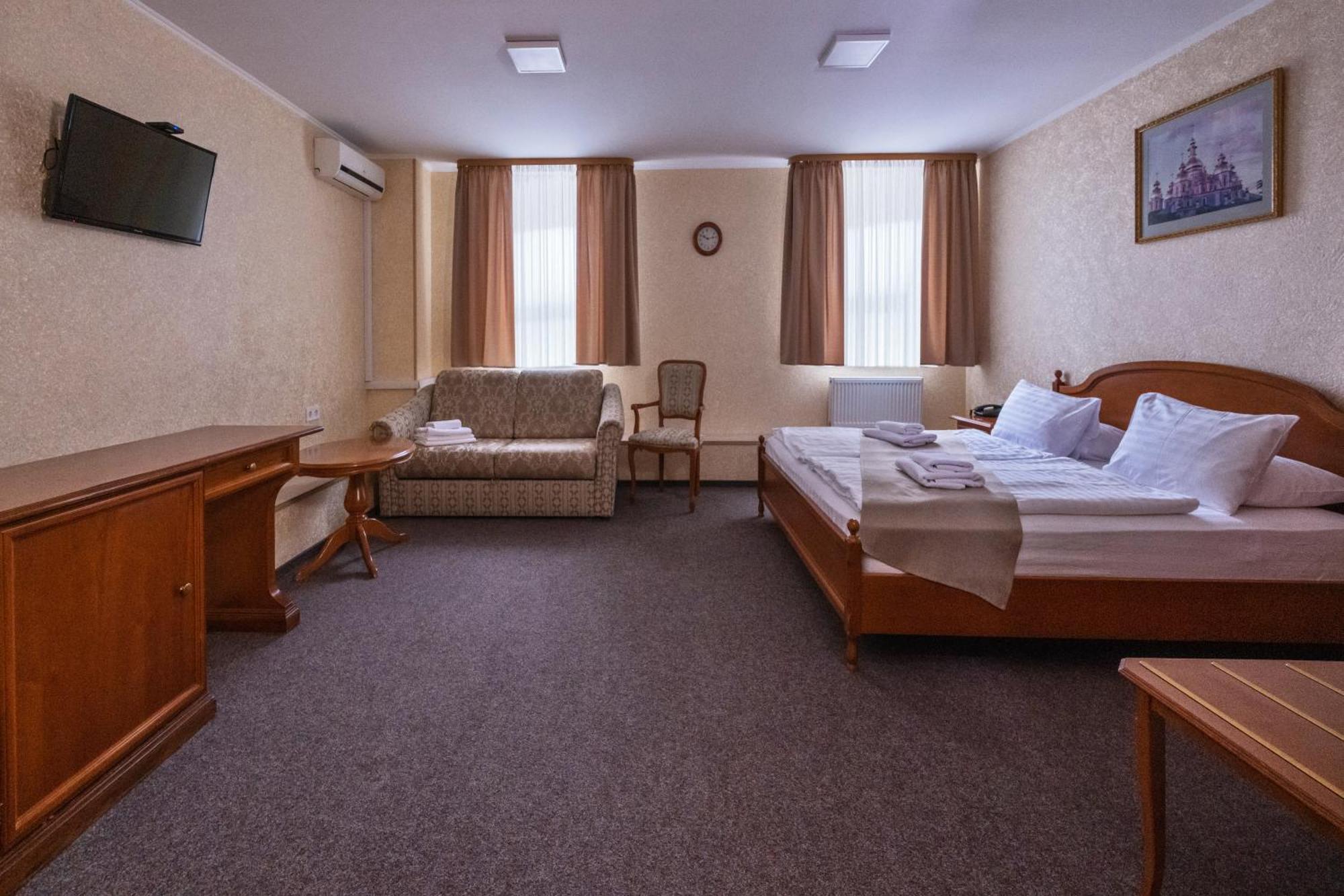 Hotel Express Корпус 2 Kiev Esterno foto