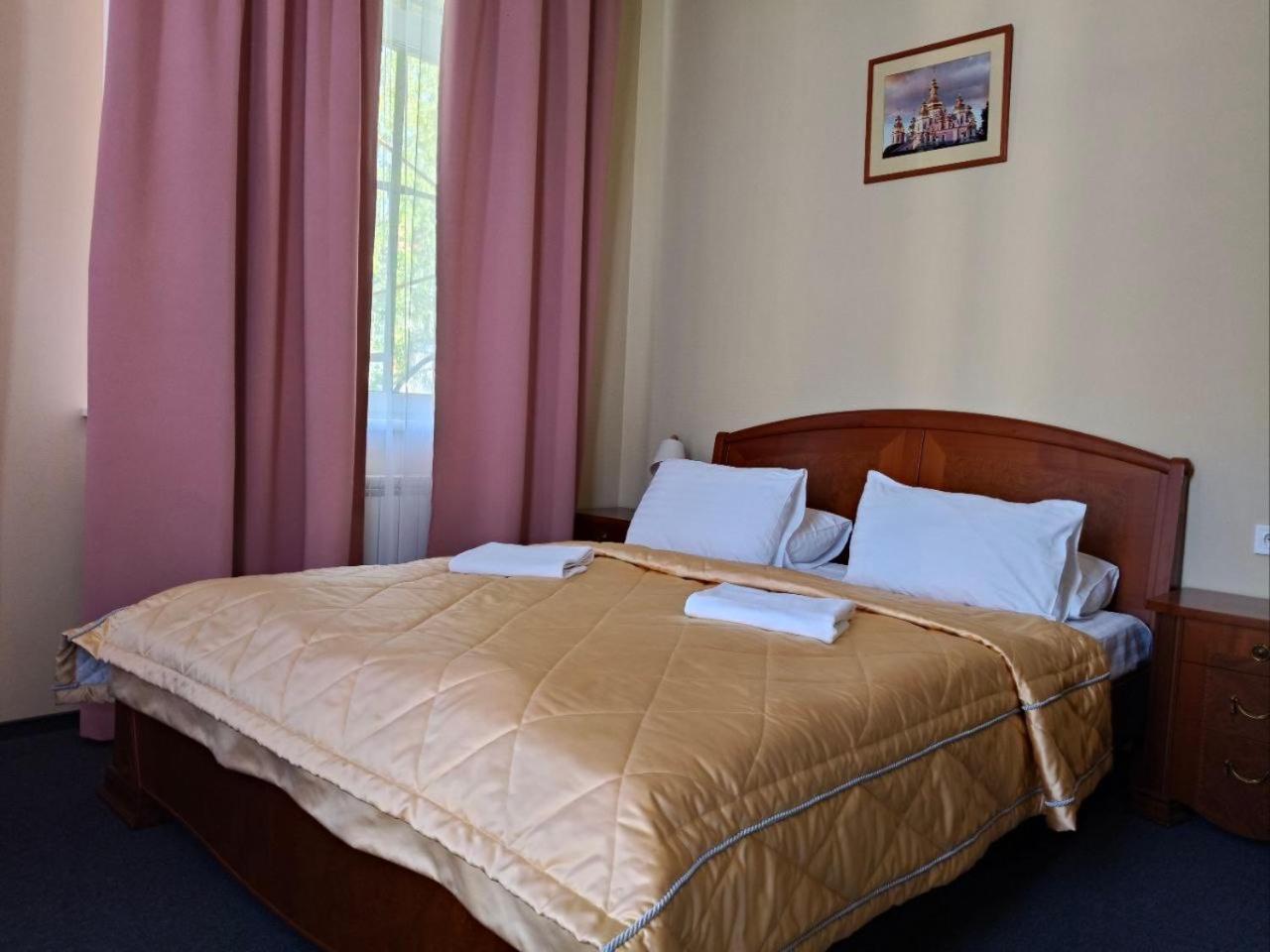 Hotel Express Корпус 2 Kiev Esterno foto