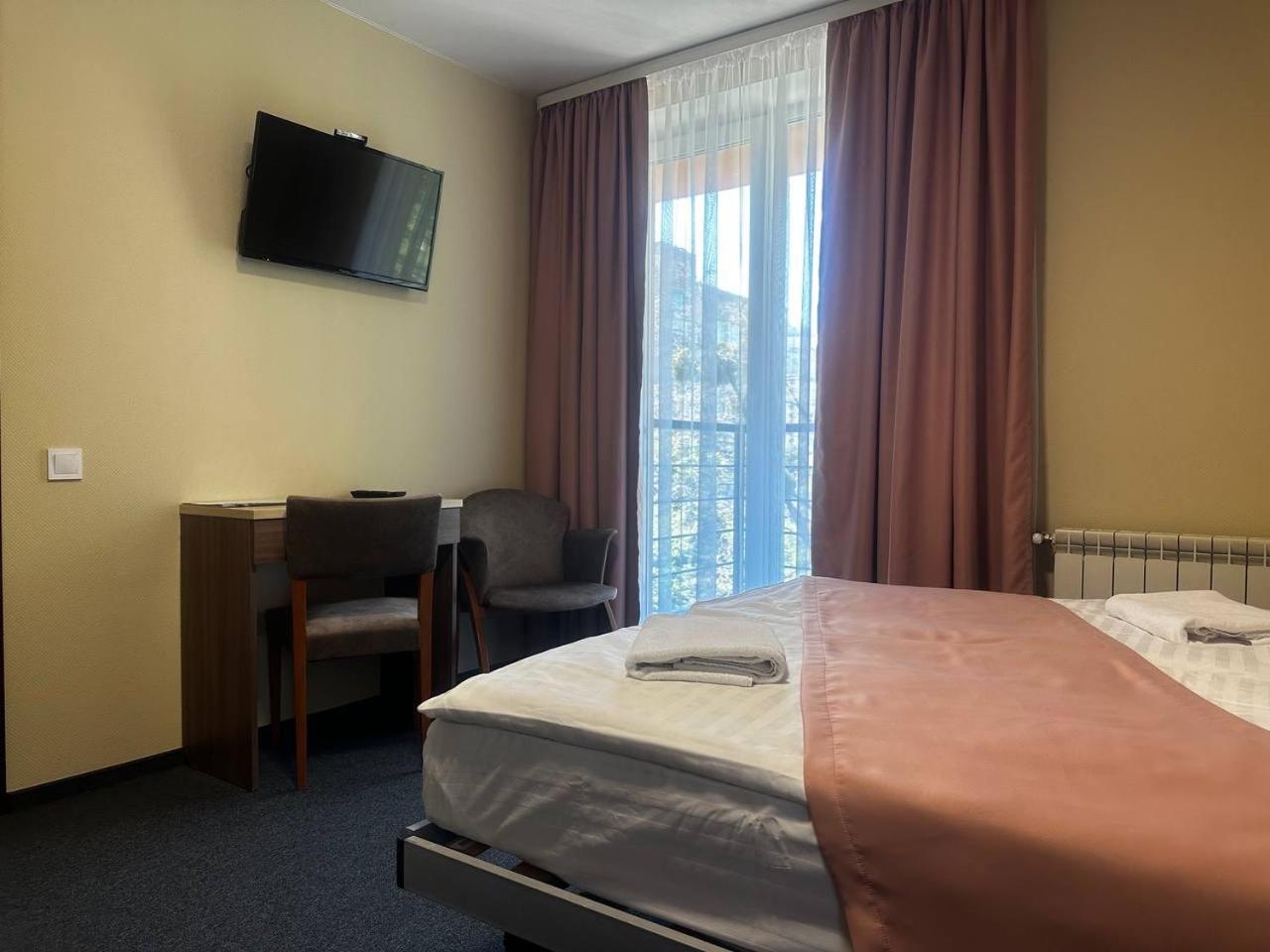 Hotel Express Корпус 2 Kiev Esterno foto